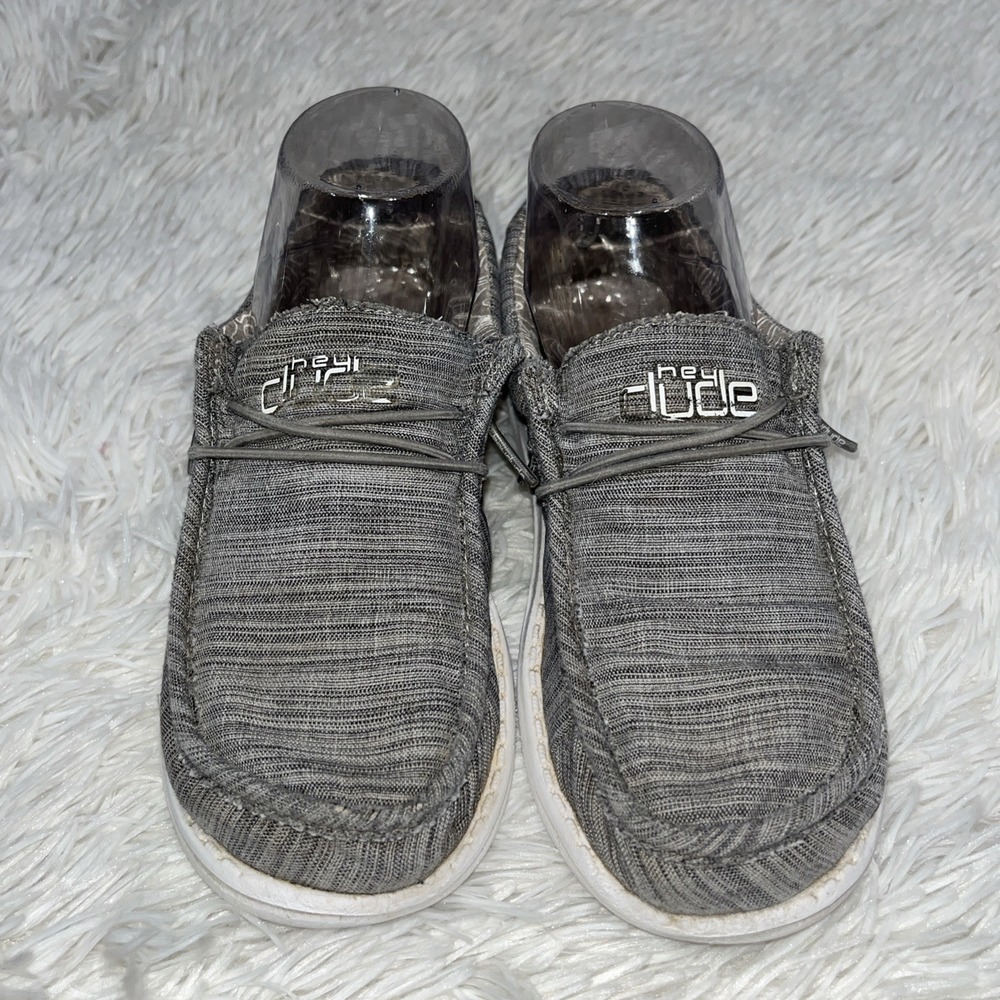 Hey Dude Wally‎ Shoes Youth Size 3 Women’s Size 4 Gray Linen Slip-On Loafers